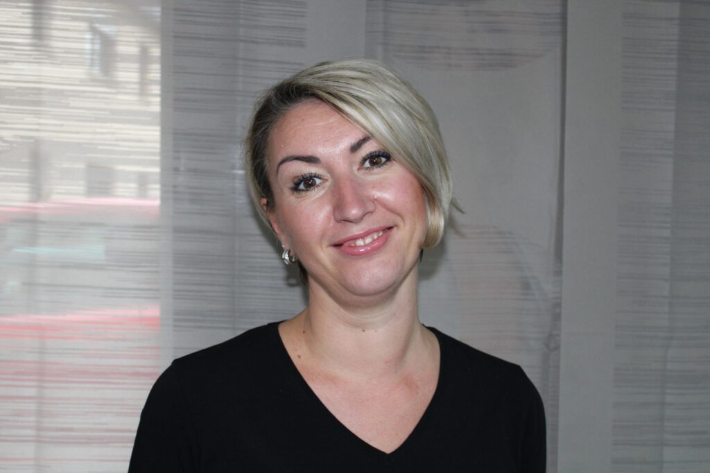 Natalie – Friseurin Damen & Herren